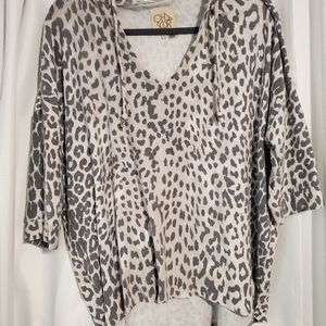 XL leopard print hooded top